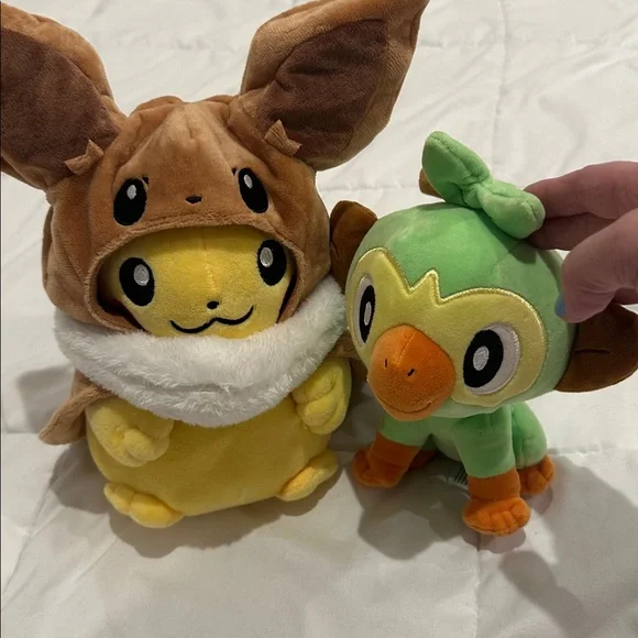BUNDLED- EEVEE Cape Pikachu GROOKEY  Pokémon Plush - 9 In. POKÉMON CHARACTER. - Picture 9 of 10